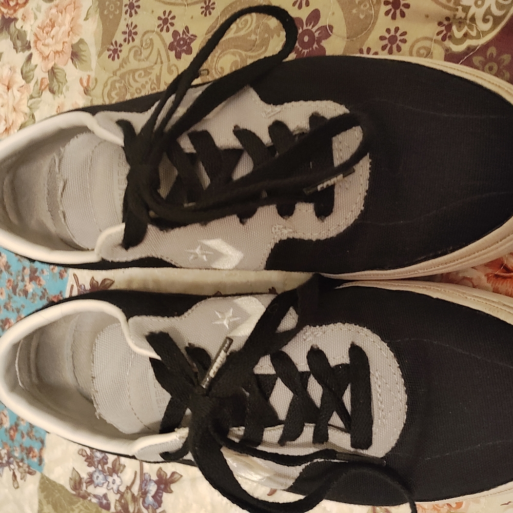 Converse Louis Lopez